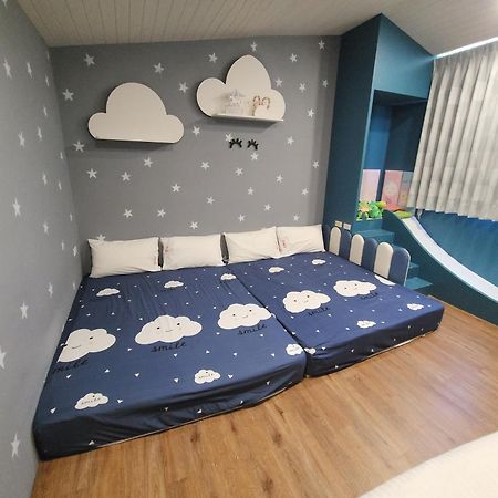 The Railroad Runs Hotel Taitung ภายนอก รูปภาพ