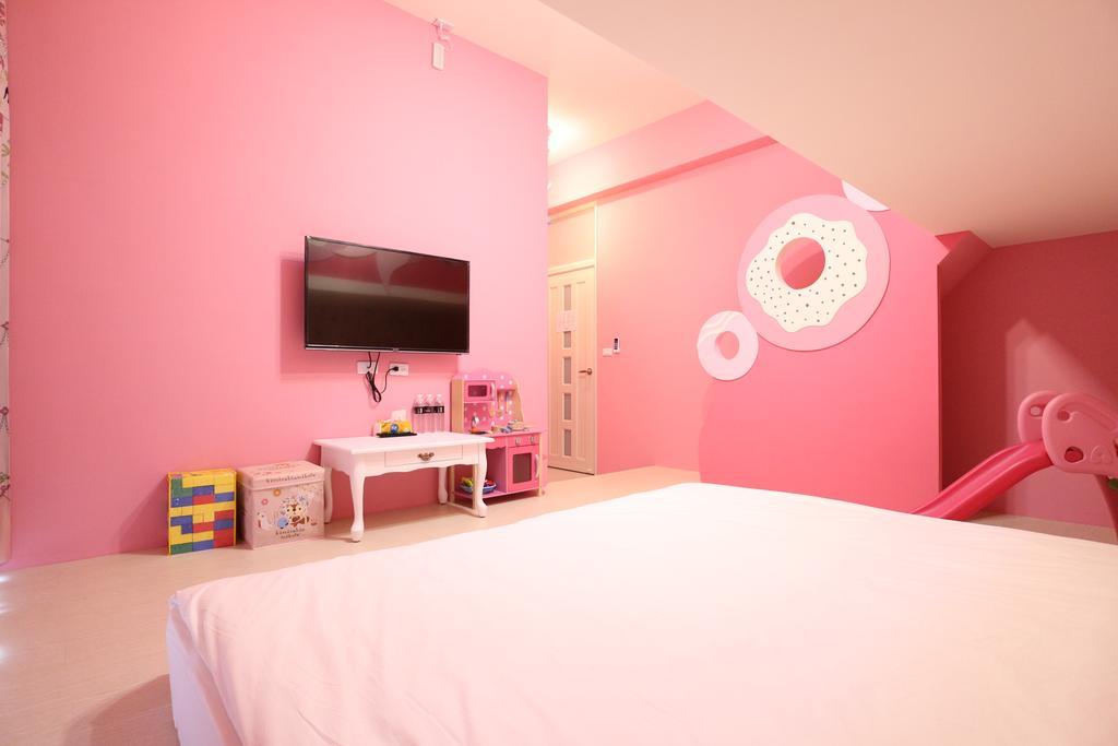 The Railroad Runs Hotel Taitung ภายนอก รูปภาพ
